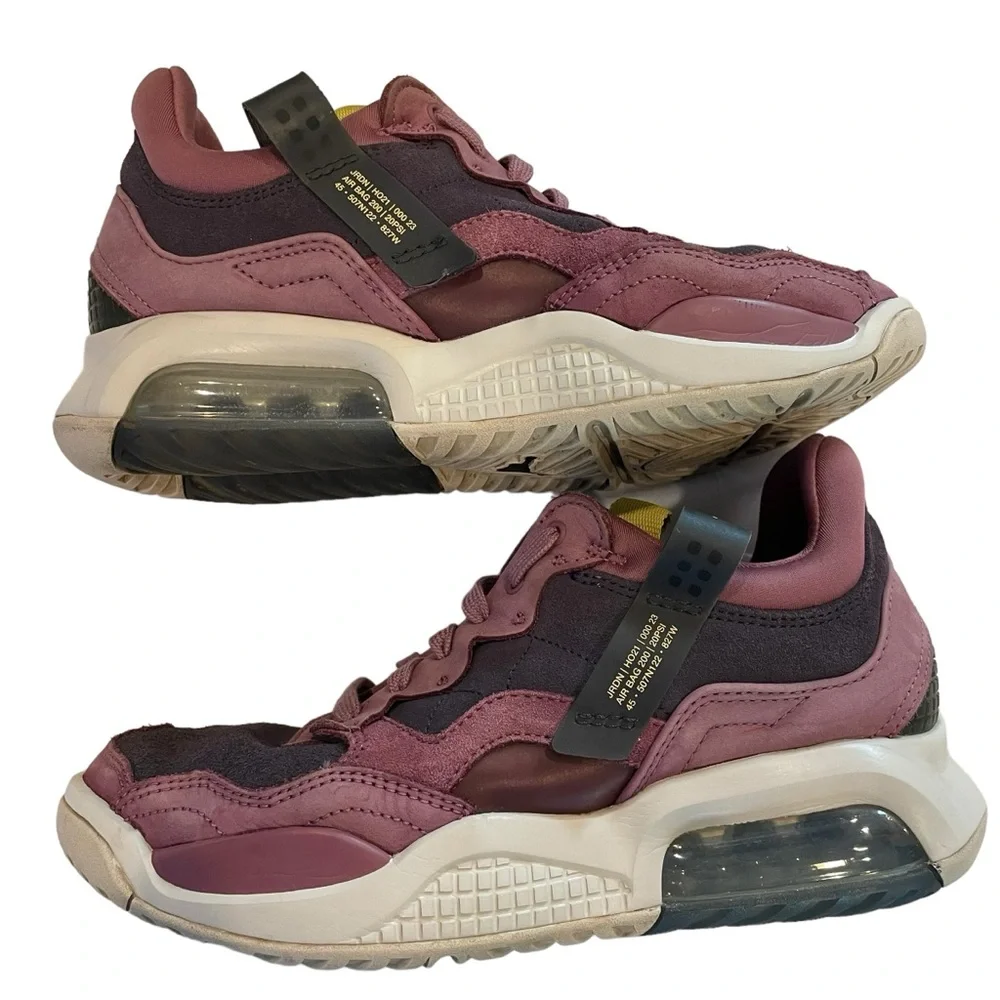 Woman’s Nike Air MA2 - Picture 2 of 16